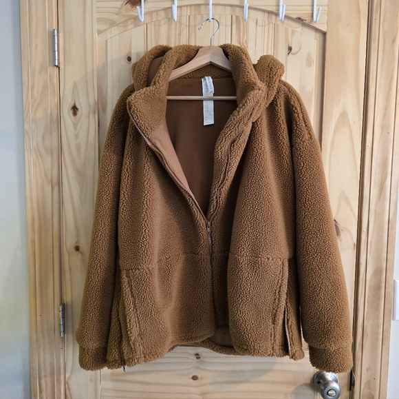 Fabletics Lotta Teddy Sherpa Hooded Jacket Side Zip - Picture 2 of 7